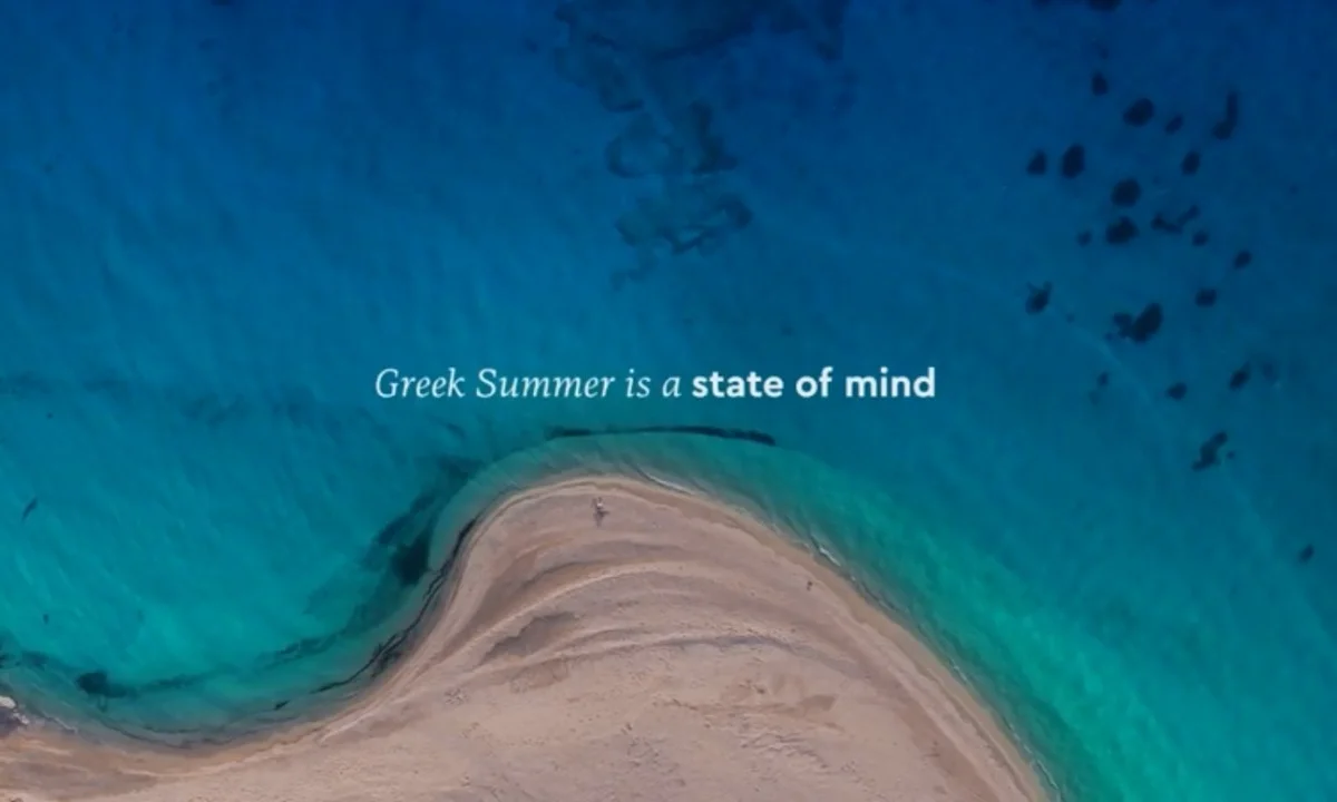 Σποτ για τον τουρισμό: Λύθηκε το μυστήριο με τη μαγευτική παραλία