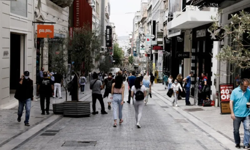 Αργία Αγίου Πνεύματος 2020: Τι λειτουργεί από τη Δευτέρα (8/6) και πώς (vid)
