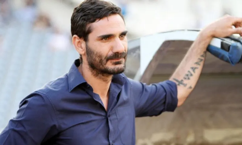 Ελευθερόπουλος - άρθρο γροθιά: «Δεν είσαι τα πάντα δεν είσαι τίποτα»