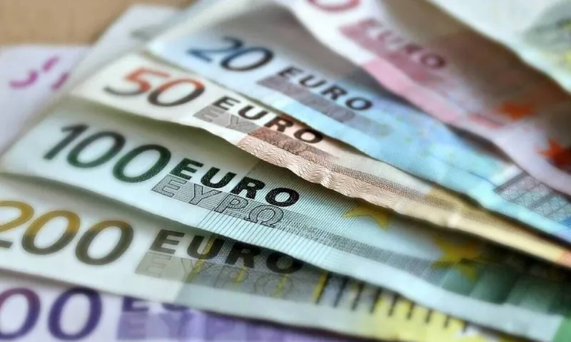 Έκτακτο επίδομα 700 ευρώ: Ποιοι θα το λάβουν - Κατατέθηκε τροπολογία