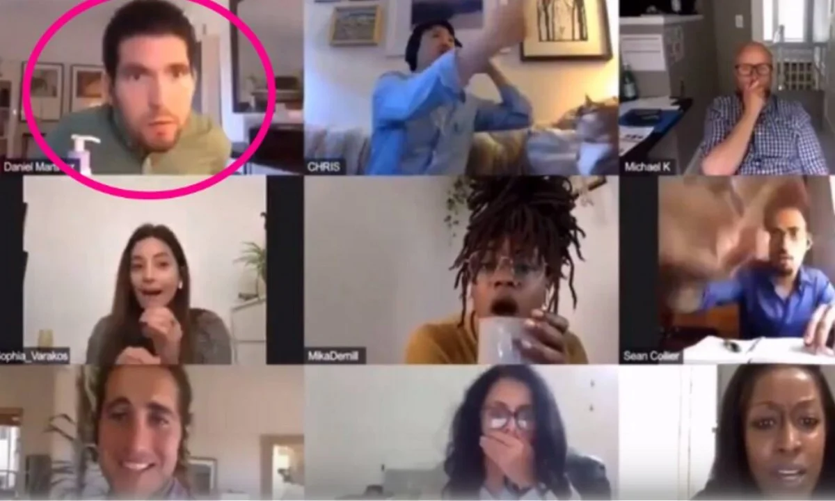 Pornhub: Αυνανίστηκε live κατά τη διάρκεια σύσκεψης - Δείτε το χιουμοριστικό βίντεο