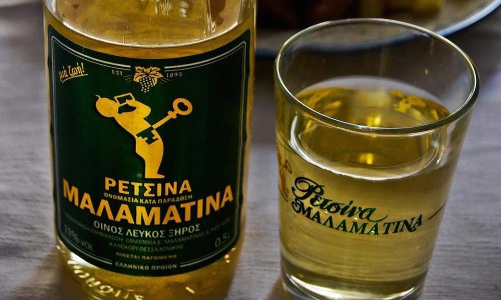 Δώδεκα μνηστήρες για την «Μαλαματίνα»