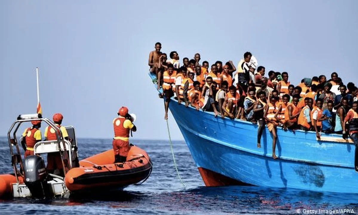 Ναυάγιο ανοιχτά της Τυνησίας - Πνίγηκαν 20 μετανάστες