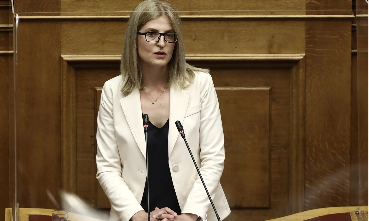 Αυγέρη: «Ο Αλέξης Τσίπρας είναι σίγουρος ότι θα κυβερνήσει εντός τριετίας» (vid)