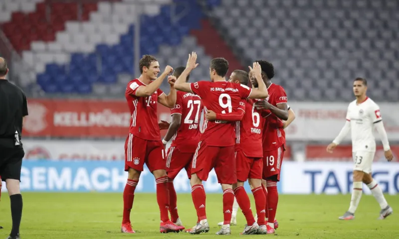 Μπάγερν-Άιντραχτ Φρανκφούρτης 2-1: Στο τέλος νικάνε οι... Βαυαροί και πάνε τελικό (vids)