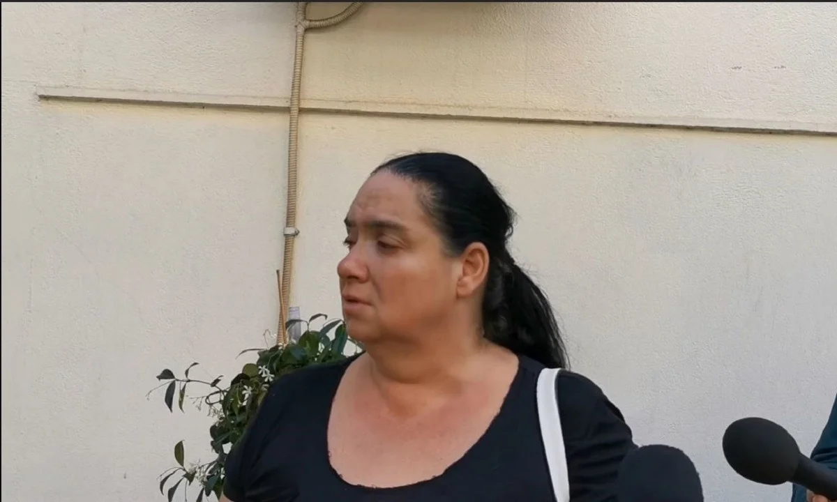 Εξαφάνιση 10χρονης Μαρκέλλας: Σε απόγνωση η μητέρα της! «Την πήραν με τη βία» (vid)