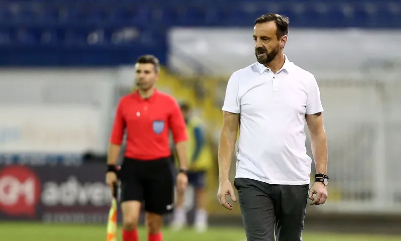 Μάντζιος: «Από λάθος του διαιτητή το γκολ του Ατρόμητου» (vid)
