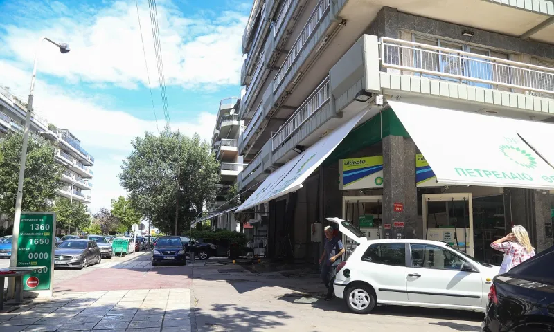 10χρονη Μαρκέλλα: Γυναίκα από το στενό οικογενειακό περιβάλλον αυτή που την άρπαξε (vid)