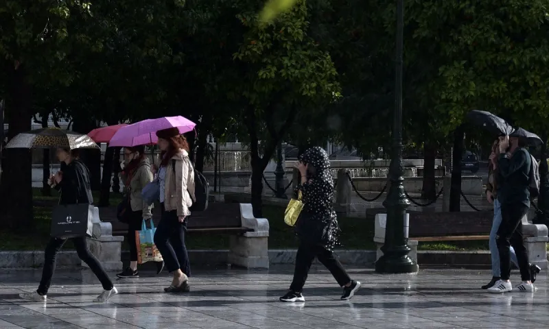 Καιρός 16/6: Άνοιξη ξανά με βροχές και πτώση της θερμοκρασίας (vid)