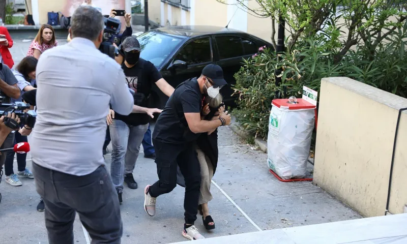 Επίθεση με βιτριόλι: Στον ανακριτή η 35χρονη