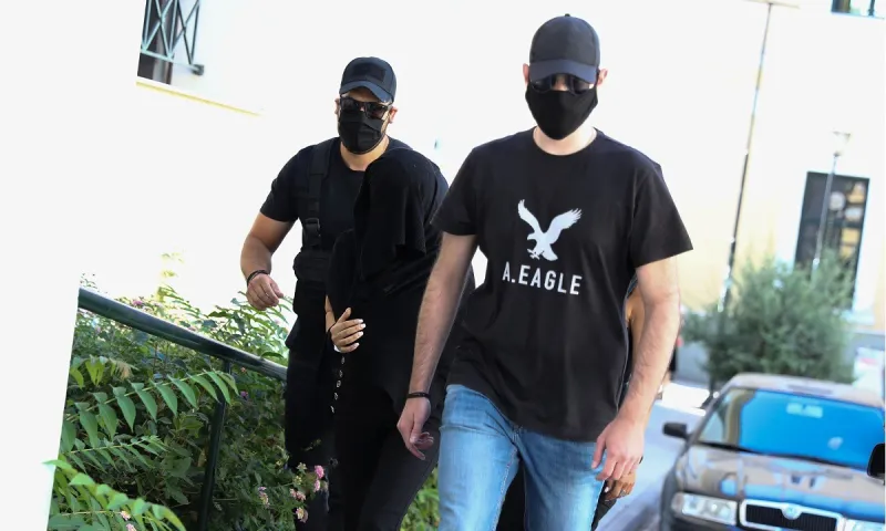 Επίθεση με βιτριόλι: Σε ειδικό κελί στον Κορυδαλλό η 35χρονη -Φόβοι για επίθεση! (vids)
