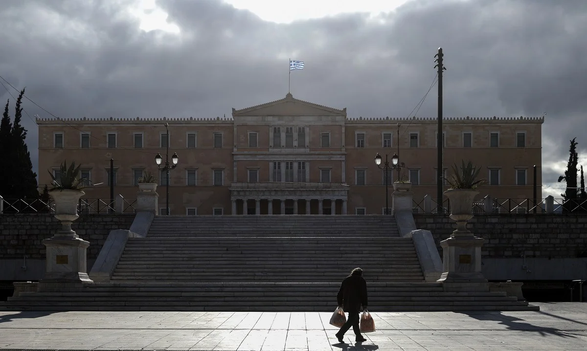 Στα αντικαταθλιπτικά και τα... ναρκωτικά το έριξαν οι Αθηναίοι στην καραντίνα