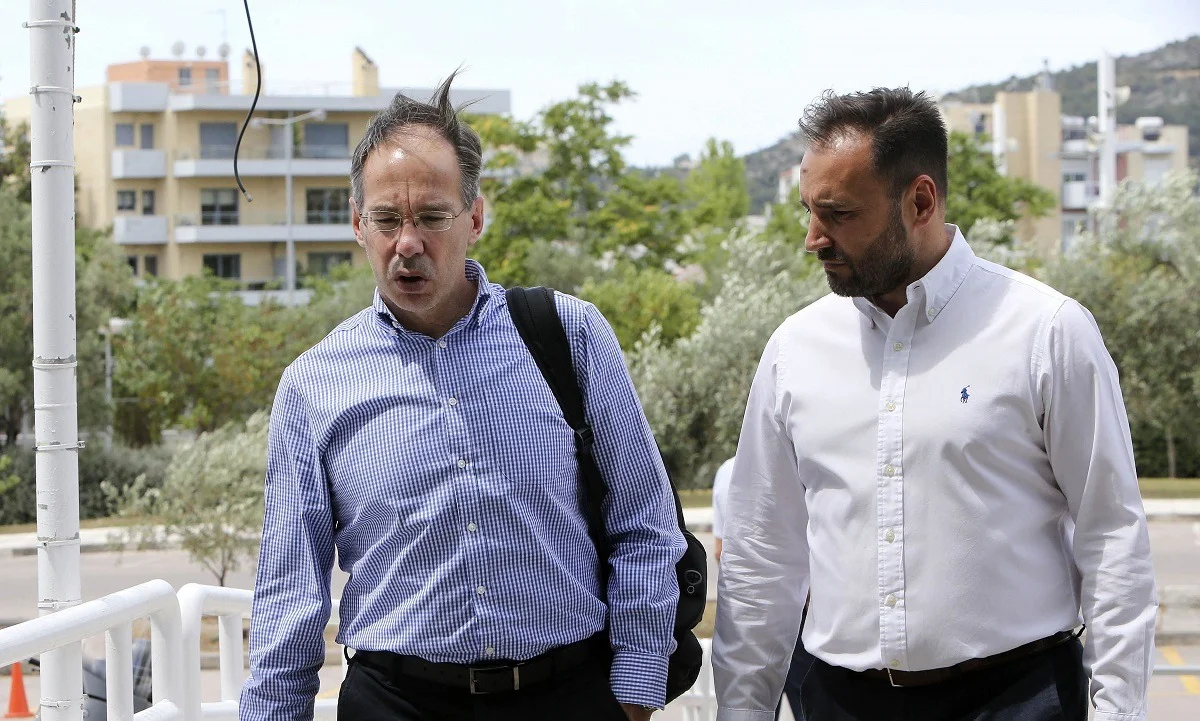 Μαυρωτάς: «Δεν χάθηκε ο κόσμος να γίνουν τα πλέι οφ χωρίς θεατές»