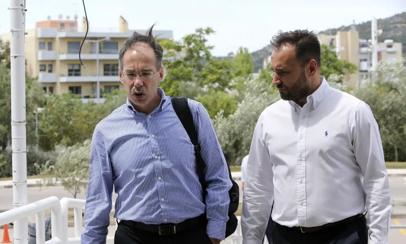 Μαυρωτάς: «Δεν χάθηκε ο κόσμος να γίνουν τα πλέι οφ χωρίς θεατές»