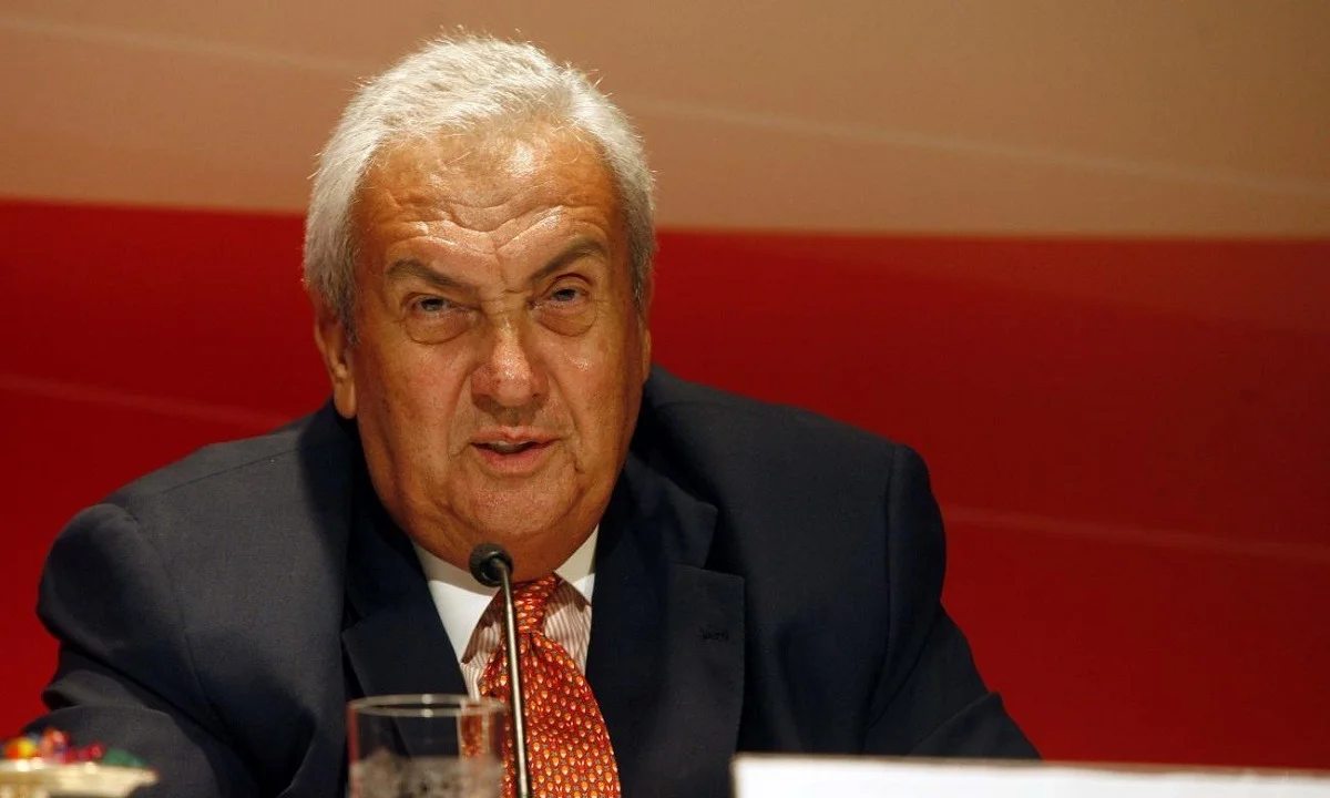 Αποκάλυψη από τον Δήμο Βερύκιο: Ο γιατρός «μαϊμού» έφαγε 55 εκατ. ευρώ από τον Κοντομηνά