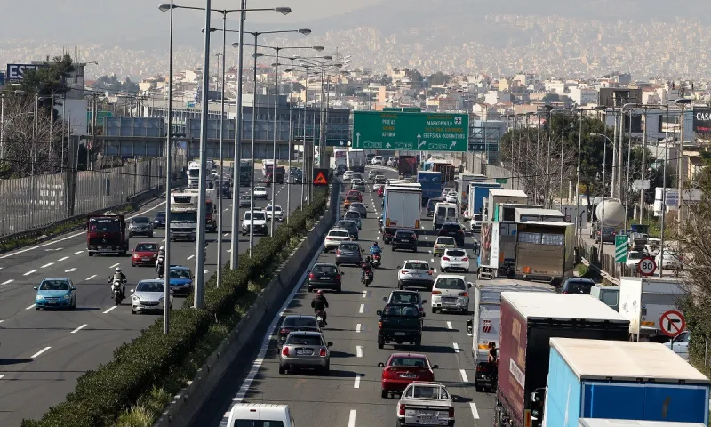 Περιορισμός κίνησης των Φορτηγών στην Εθνική Οδό - Πότε επιτρέπεται η κυκλοφορία τους