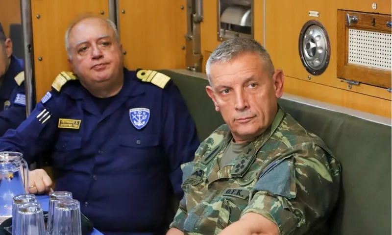 Αρχηγός ΓΕΕΘΑ: «Όποιος πατήσει το έδαφός μας θα καεί και μετά θα δούμε ποιος είναι»