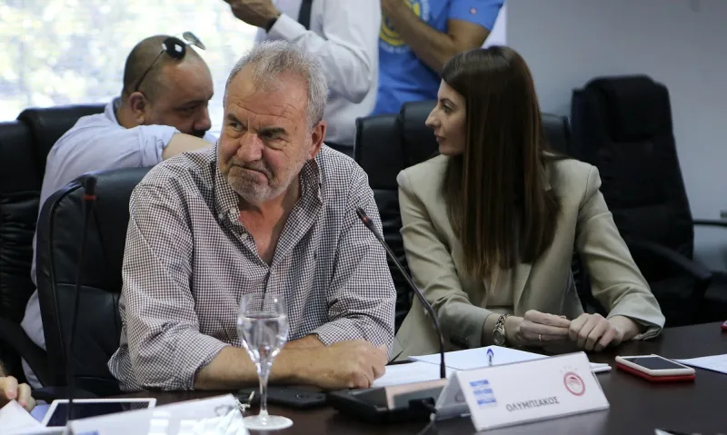 Δημητρίου σε Αγραφιώτη: «Είσαι υπάλληλος και παίρνεις εντολές»