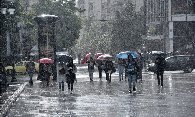 Καιρός: Έκτακτο δελτίο επιδείνωσης – Προετοιμαστείτε, έρχεται... χειμώνας! (vid)
