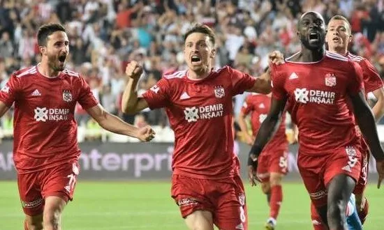 Χοσέ 21/6: Στήριξη ξανά στη Σίβασπορ