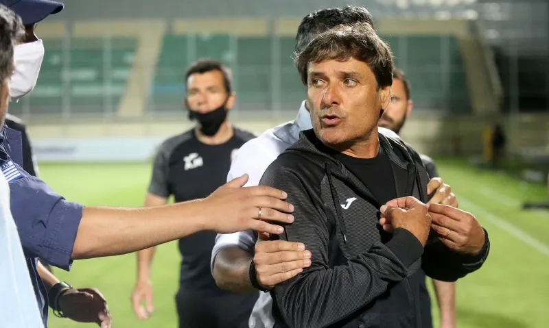 Καραγεωργίου: «Η Ξάνθη δεν θα έπρεπε να είναι εδώ - Στο γήπεδο είχε 30 βαθμούς» (vid)