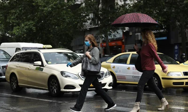 Καιρός - Αττική: Σφοδρή βροχόπτωση στην Αθήνα!