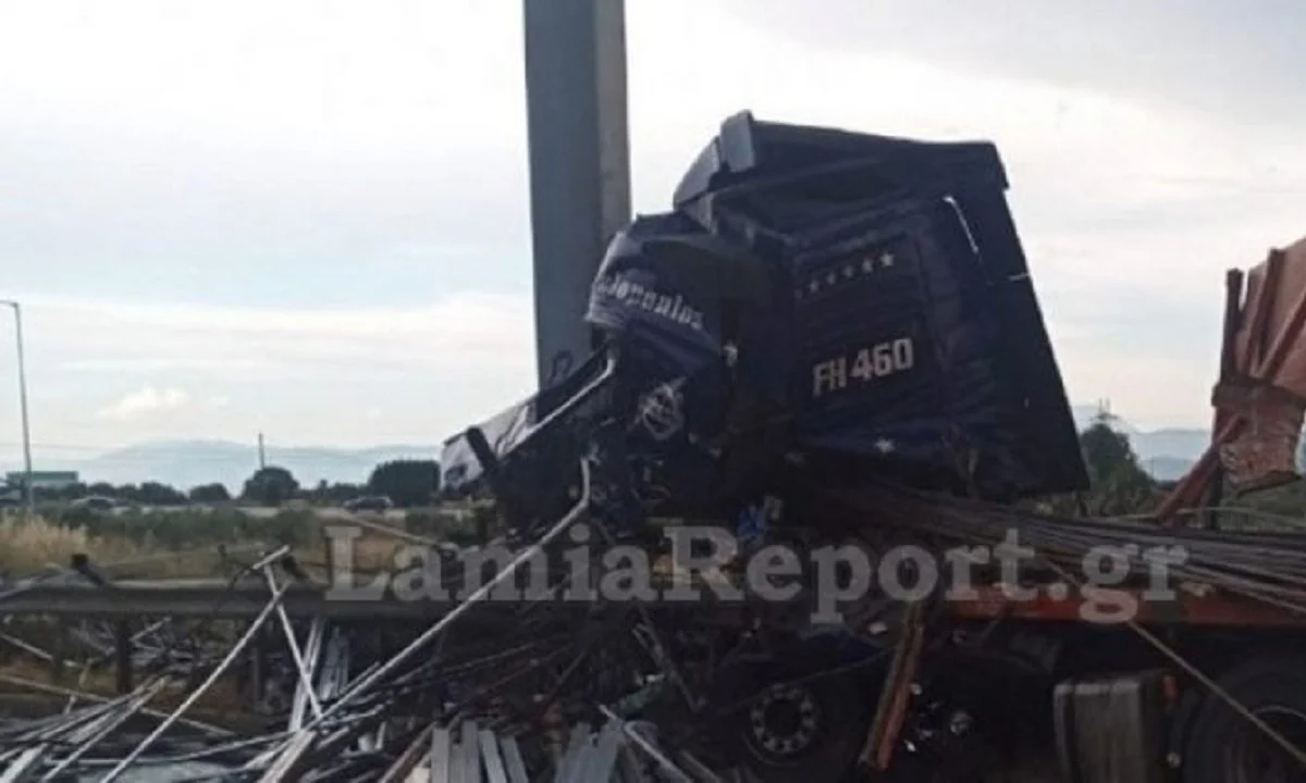 Σχηματάρι: Φρικιαστικό τροχαίο! Κομματιάστηκε αυτοκίνητο - Νεκρός ο οδηγός