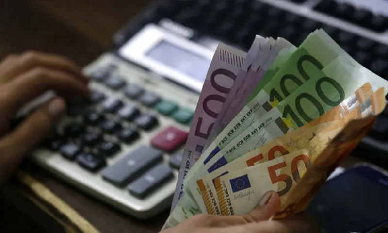 Εφορία - Ρύθμιση σε 12 ή 24 δόσεις: Ποιες οφειλές αφορά