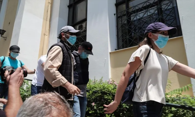 Γιατρός «μαϊμού»: Περισσότερα από 60 τα νέα θύματά του