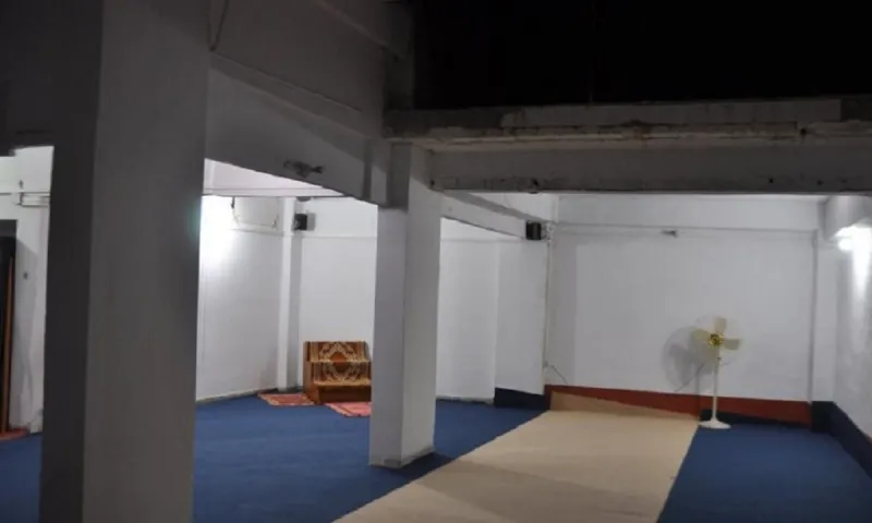 Έκλεισαν τζαμί δίχως άδεια στον Πειραιά