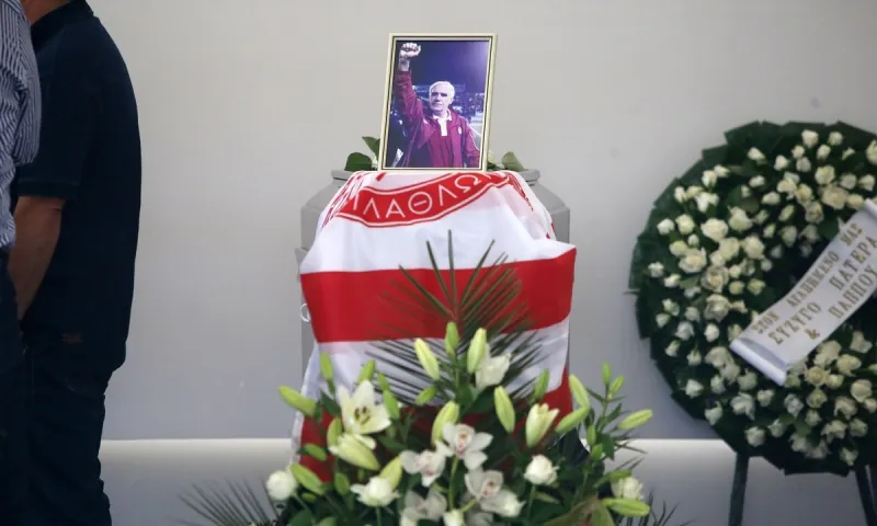 Νίκος Αλέφαντος: Το τελευταίο αντίο σε έναν μεγάλο των γηπέδων (pics)