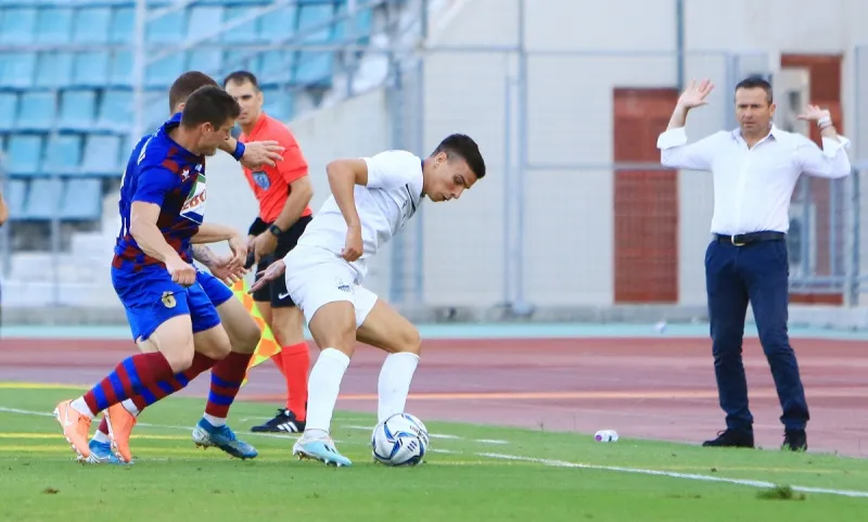 Βόλος - Λαμία 0-0: «Έκλαψε» το ποδόσφαιρο