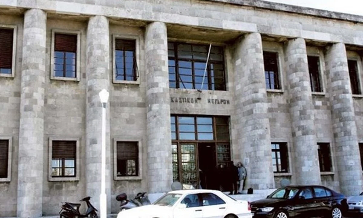 Ρόδος: Επιτέθηκε στην πρώην σύζυγό του με μπαλτά και εκείνη τον απέκρουσε με σπαθί σαμουράι