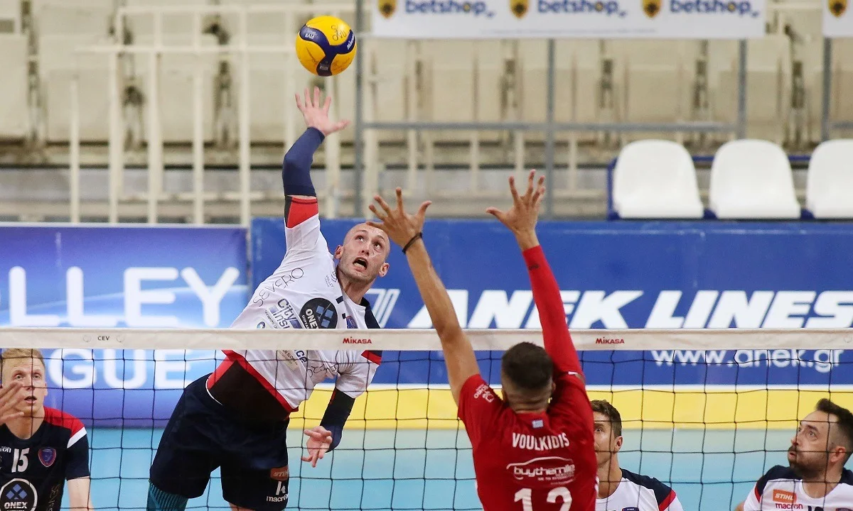 Volley League: Ο Φοίνικας Σύρου σόκαρε τον Ολυμπιακό!