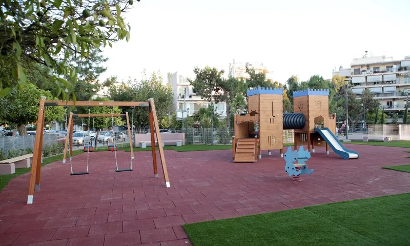Σοκ! Καταγγελία για απόπειρα αρπαγής ανηλίκου από παιδική χαρά (vid)
