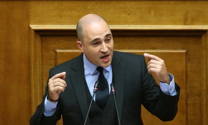 Ο Κωνσταντίνος Μπογδάνος εξηγεί γιατί το Netflix είναι «εργαλείο νεομαρξιστικής προπαγάνδας» (vids)
