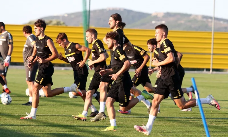 ΑΕΚ: Με Μπακάκη η αποστολή κόντρα στον Άρη