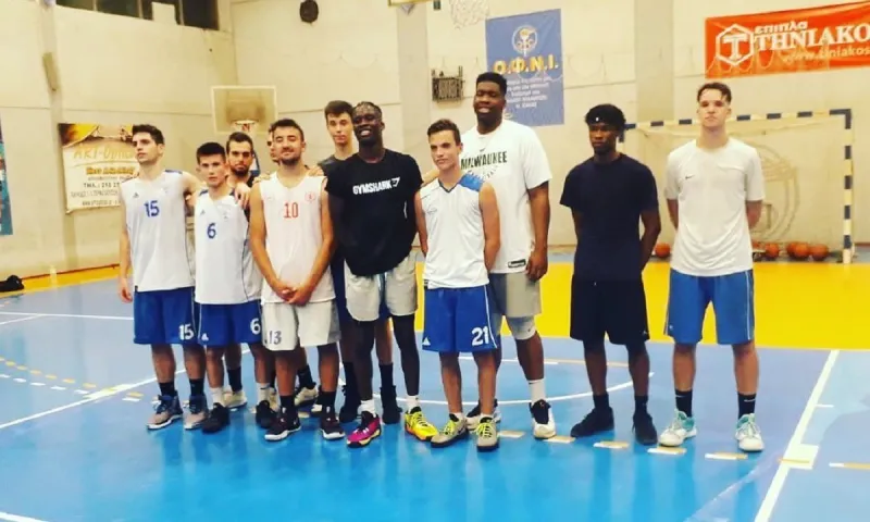 Ο Άλεξ Αντετοκούνμπο προπονήθηκε με τη Νέα Ιωνία! (pic)