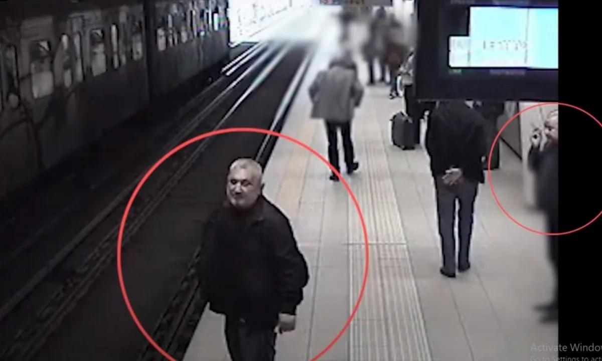 Video-αποκάλυψη: Αυτοί είναι οι πορτοφολάδες που κατέκλεψαν πολίτες σε ΜΜΜ - Πώς «χτυπούσαν»