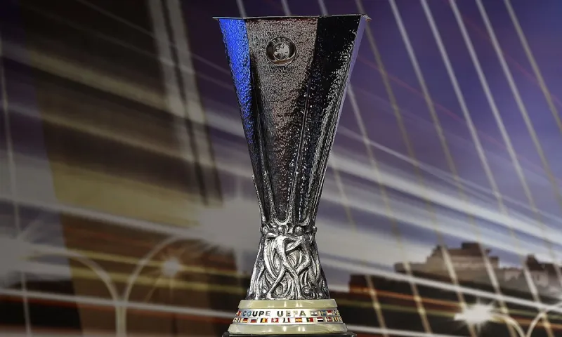 Europa League: Ο Ολυμπιακός μαθαίνει... αντίπαλο - Κλήρωση και στο Champions League