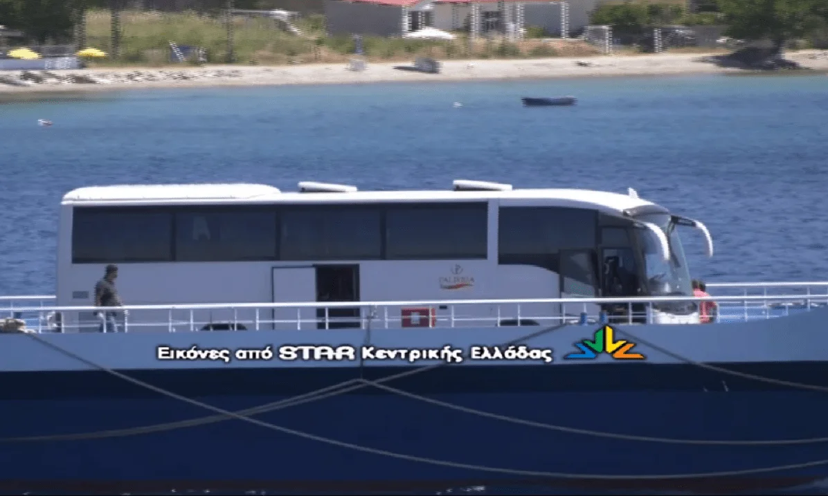 Πευκί Ευβοίας: Αποχώρησαν όλοι οι Σέρβοι τουρίστες – 7 θετικοί στον κορονοϊό (vids)