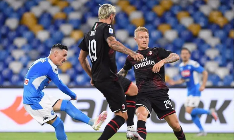 Νάπολι - Μίλαν 2-2: Μοιρασιά