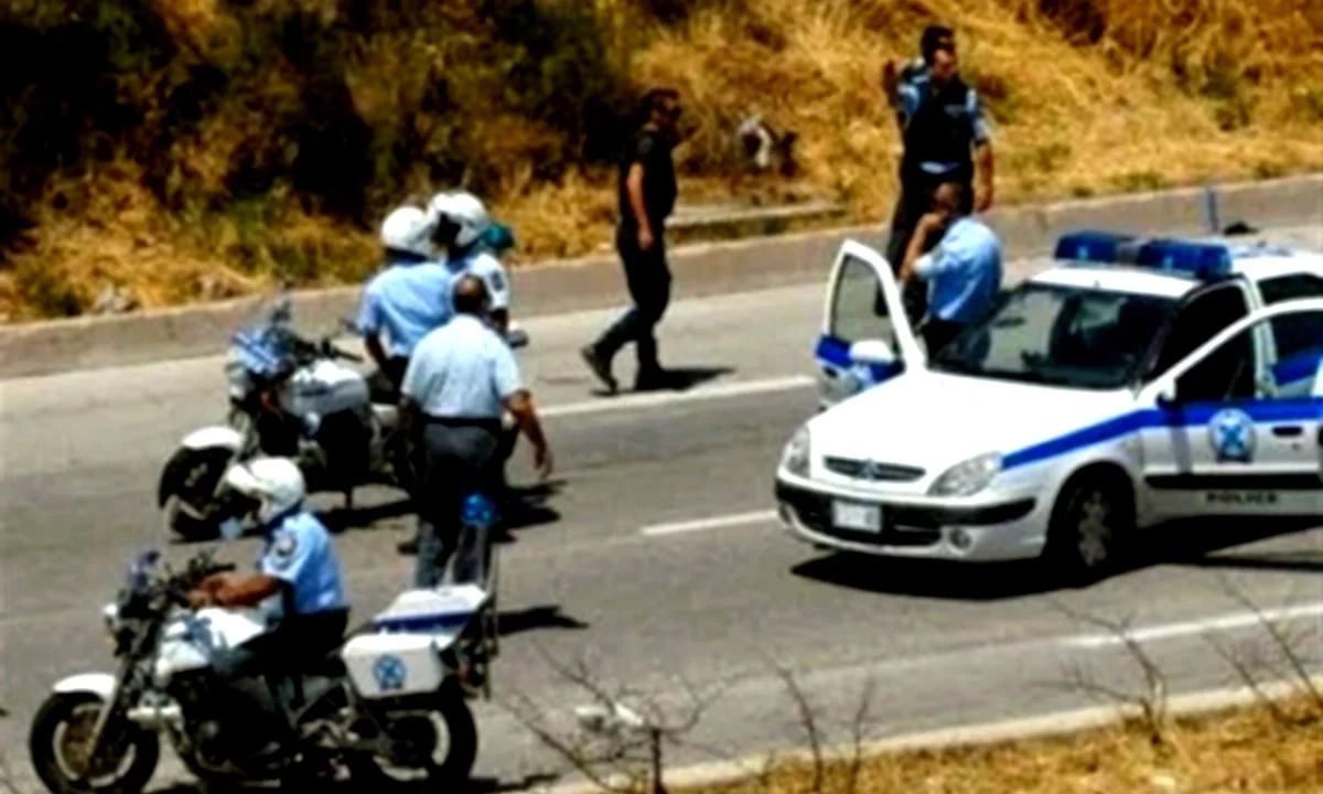 Δράμα: Εμβολισμός 2 περιπολικών από όχημα διακινητή που μετέφερε 9 μη νόμιμους μετανάστες