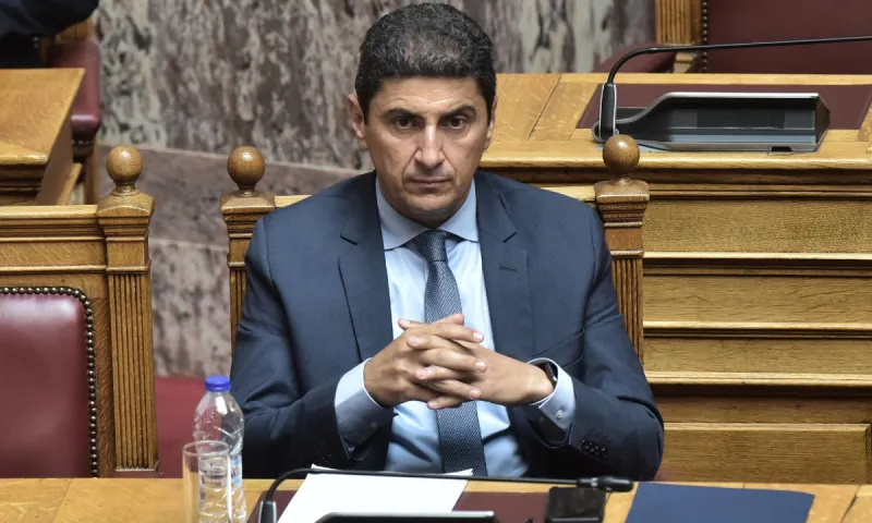 Αυγενάκης: «Επιπολαιότητα του ΠΑΟΚ, προκαλεί κατάπληξη αυτό που έγινε» (vid)