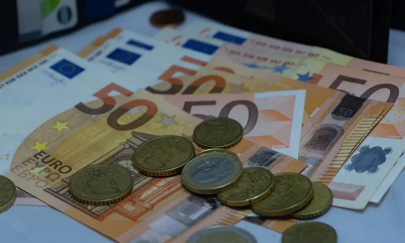 Παγκόσμιο χρέος: Εκτοξεύθηκε στο 331% του παγκόσμιου ΑΕΠ!