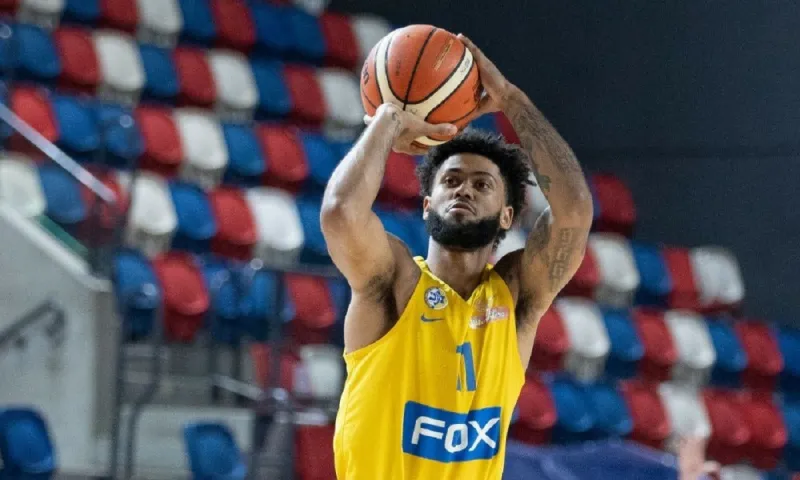 Χάποελ: Έκανε το 1-1 (82-72) ο Καστρίτης απέναντι στον Σφαιρόπουλο