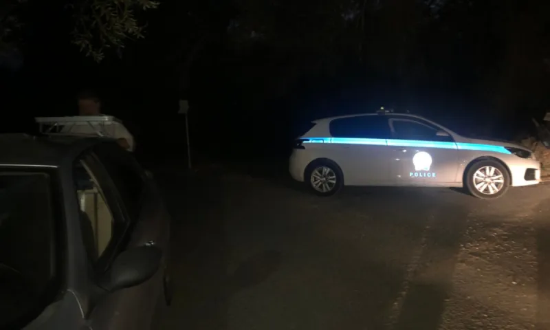 Θρίλερ στην Κέρκυρα: Νεκροί δύο τουρίστες σε πάρκινγκ βίλας