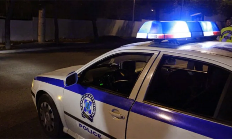 Έγκλημα στην Κέρκυρα - ΣΟΚ: Τους «γάζωσαν» σε μερικά δευτερόλεπτα-Δεν πρόλαβαν ούτε να τραβήξουν το χειρόφρενο