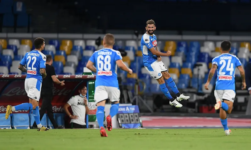 Νάπολι - Σασουόλο 2-0: Στον... πόντο για 6άδα, χτύπησε ο Μανωλάς (vids)
