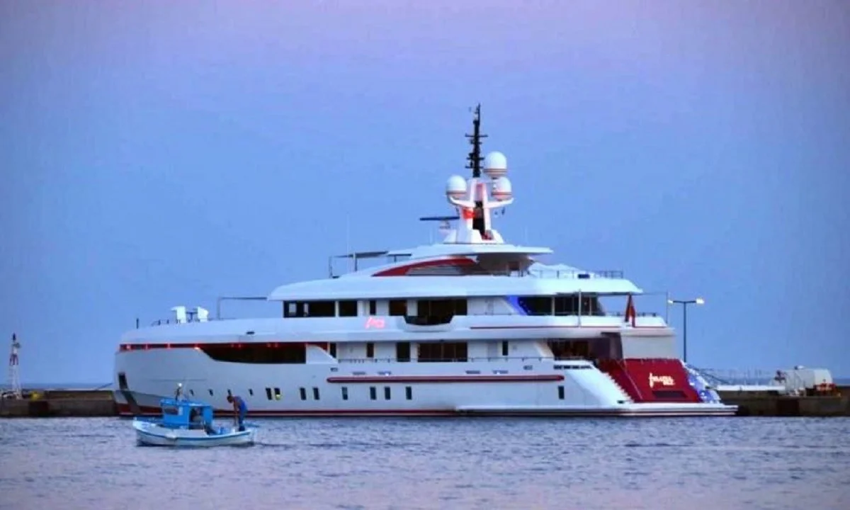 Μεξικανός μεγιστάνας στη Σάμο - Δείτε τη θαλαμηγό του (pics)